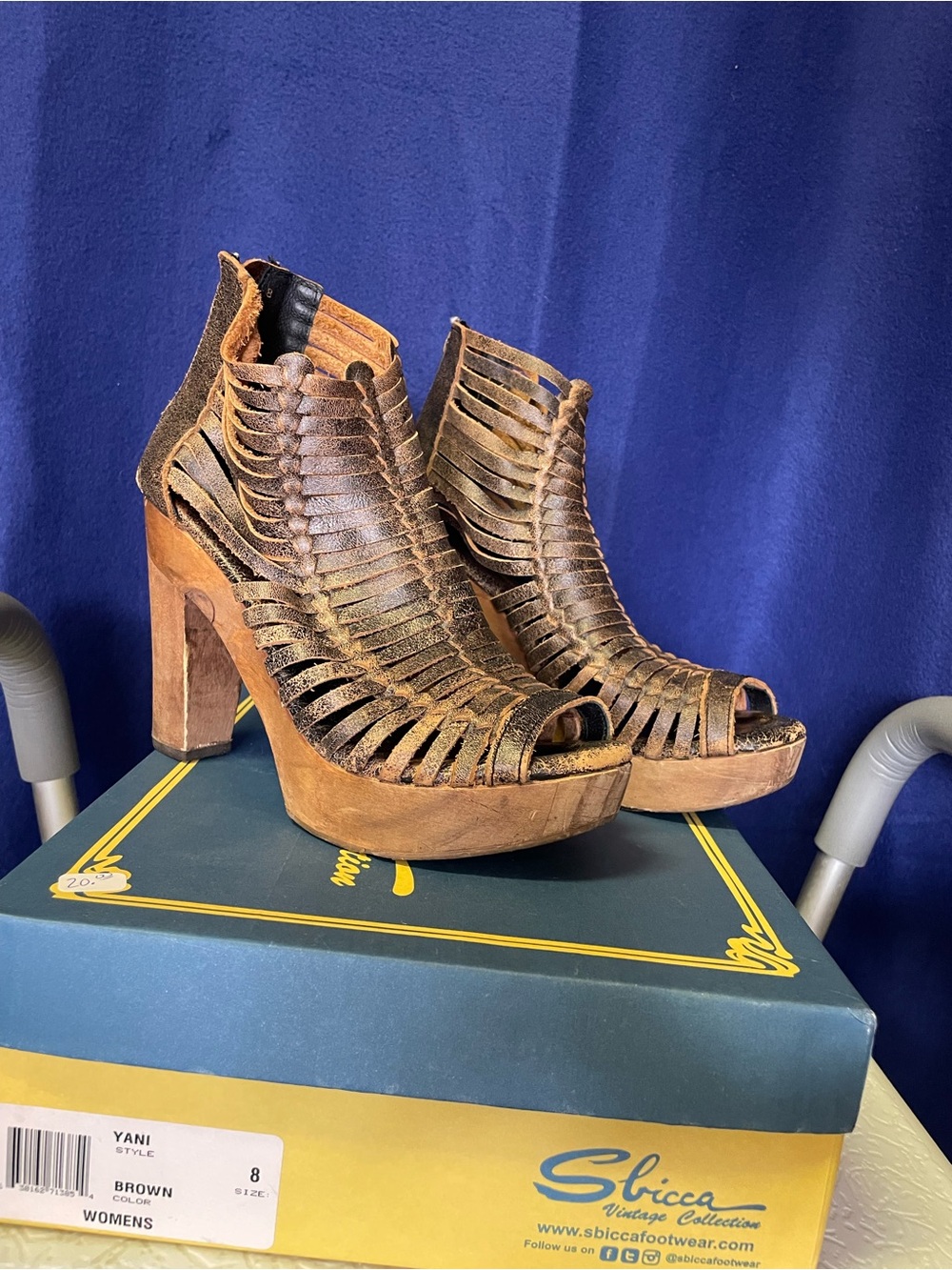 Sbicca Brown Strappy Open-Toe Platform Heels